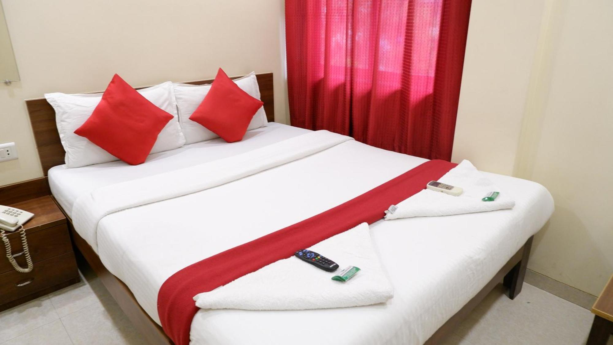Hotel Briteway Mumbai Exterior photo